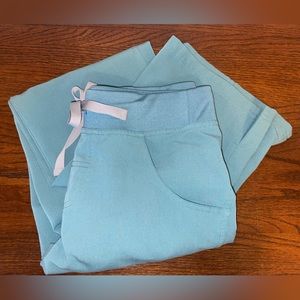 FIGS Hydrogreen Kade Cargo XS in VGUC